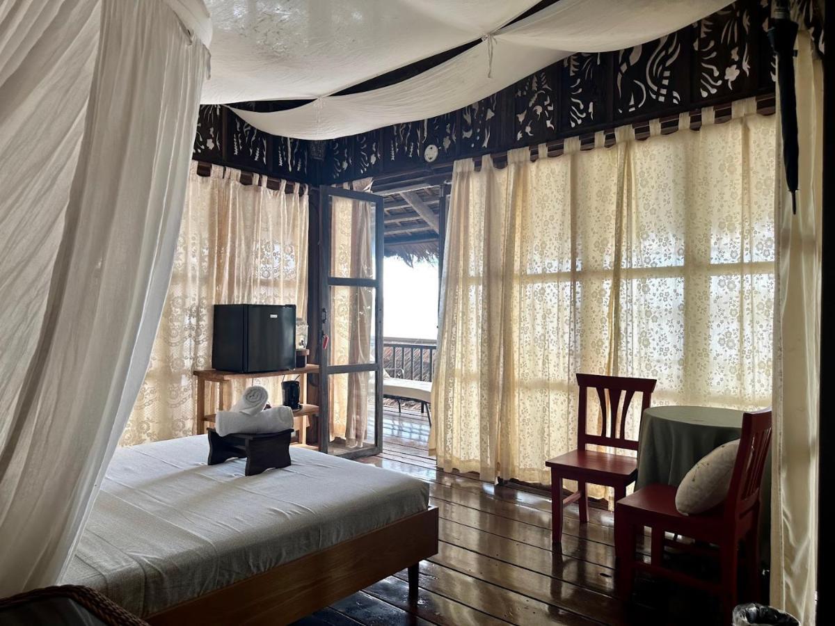 Casita Ysabel Bed & Breakfast Batangas Dış mekan fotoğraf