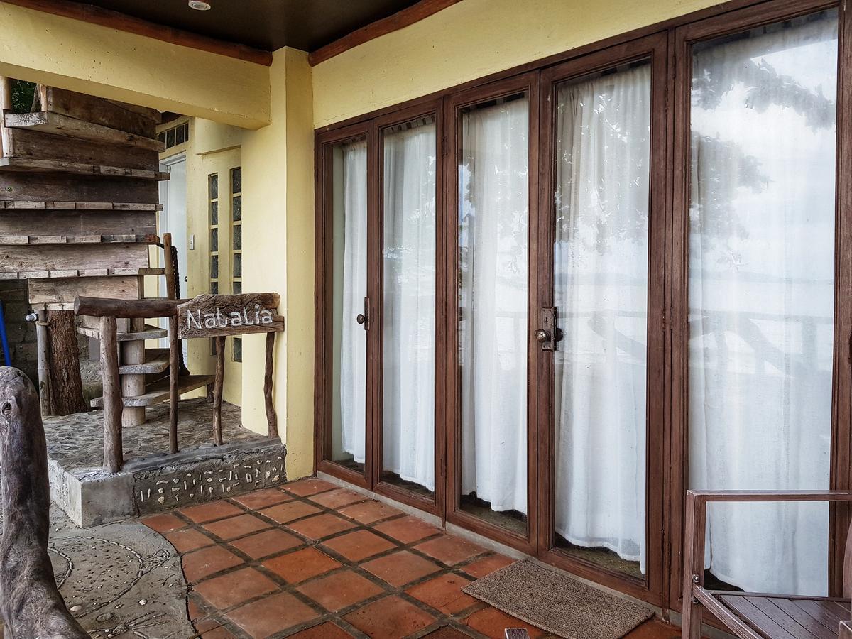Casita Ysabel Bed & Breakfast Batangas Dış mekan fotoğraf